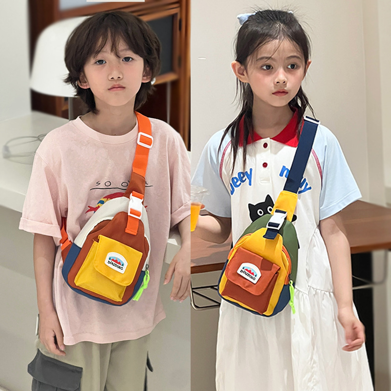 Embroidery Font - Nova Bolsa de Peito Infantil Unissex