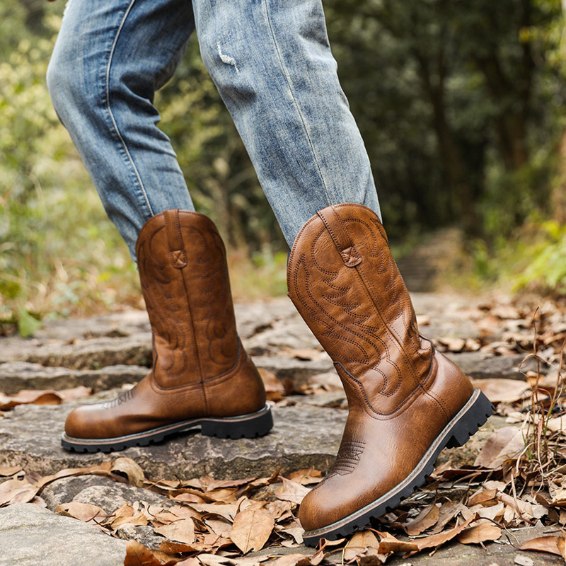 Botas Masculinas Clássicas de  - Embroidery On Leather avaliação e preço