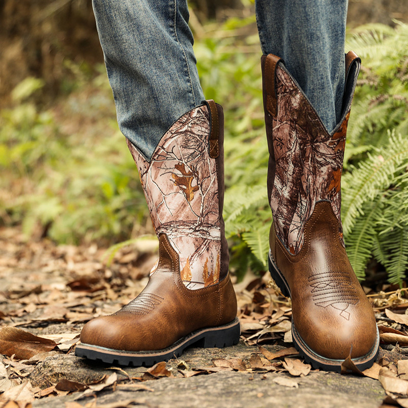 Botas Masculinas Clássicas de  - Embroidery On Leather avaliação e preço